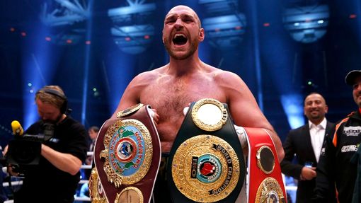 П.Фьюри: мы с радостью освободим чемпионские пояса, а позже Тайсон их вернёт