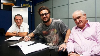 Пабло Освальдо во время подписания контракта
