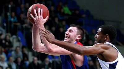 ЦСКА выиграл у «Триумфа», Фридзон набрал 15 очков 