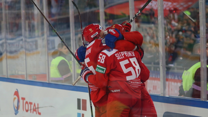 Антон Слепышев забросил первую шайбу сборной России на Играх в Пекине Антон Слепышев забросил первую шайбу сборной России на Играх в Пекине