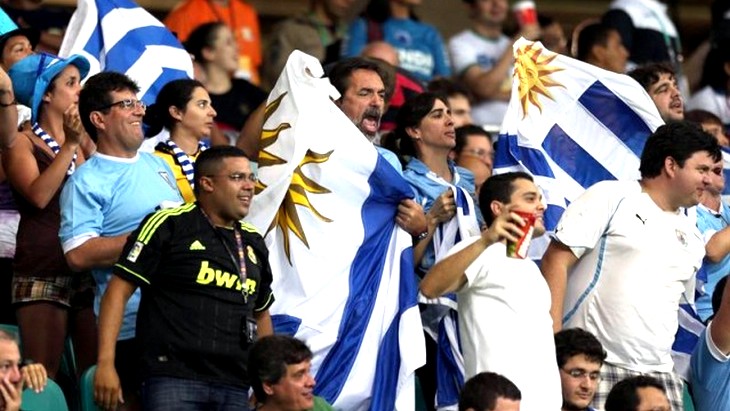 Болельщики сборной Уругвая ждут от своей команды только победы