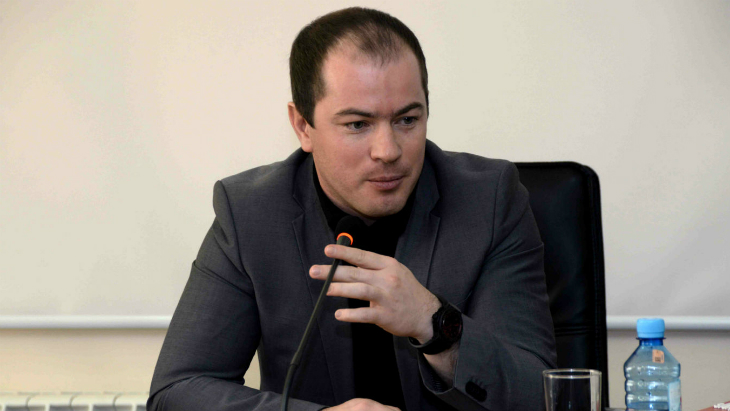 Роман Асхабадзе Роман Асхабадзе