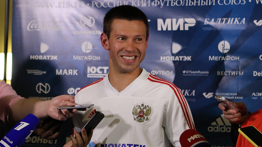 Федор Смолов