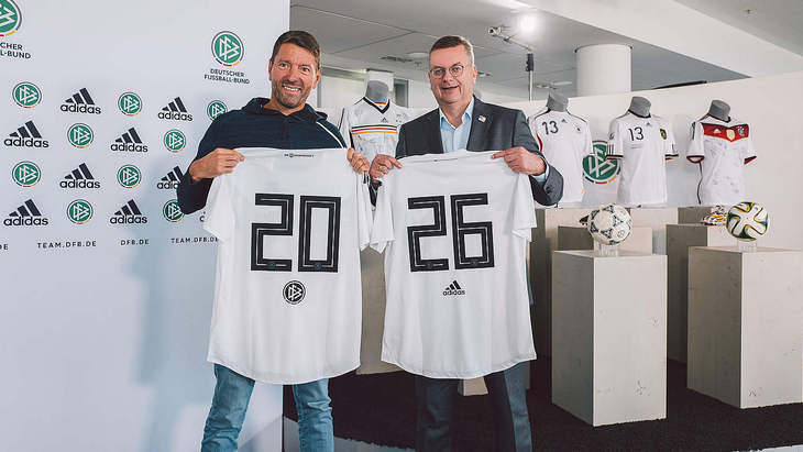 Сборная Германии продолжит играть в форме adidas Сборная Германии продолжит играть в форме adidas