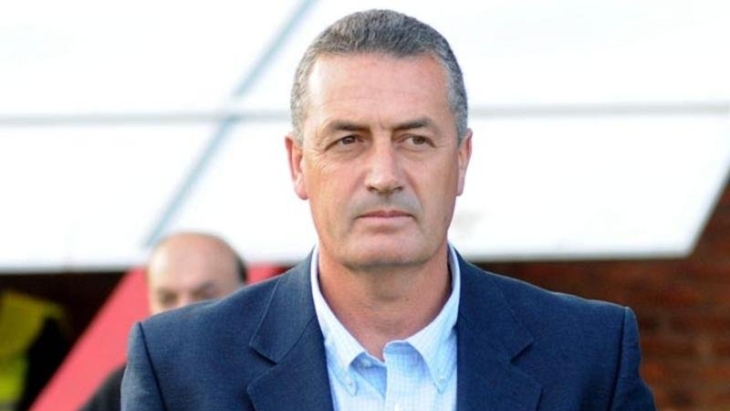 Густаво Альфаро Густаво Альфаро