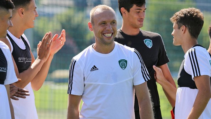 Денис Глушаков