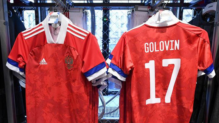 Adidas прокомментировал ситуацию с новой формой сборной России
