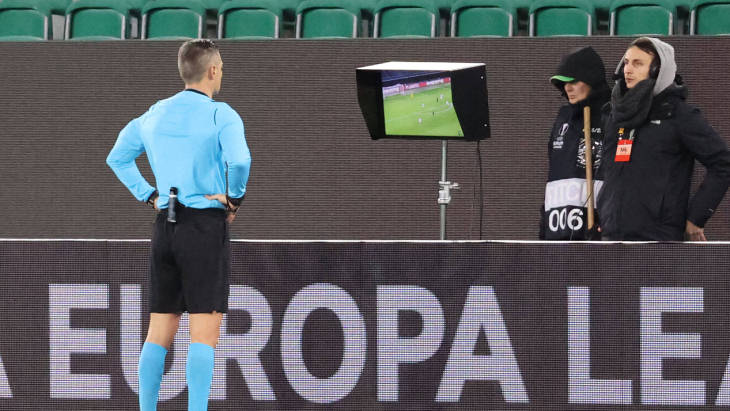 VAR