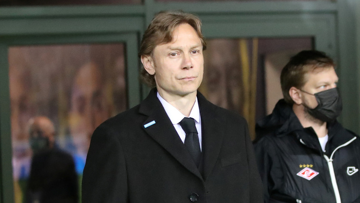 Валерий Карпин