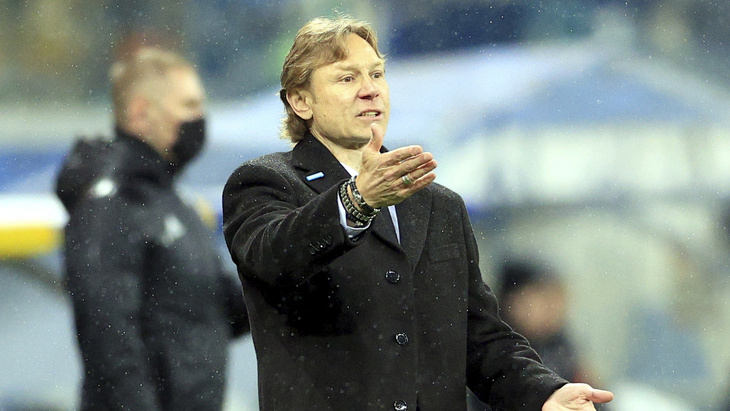 Валерий Карпин