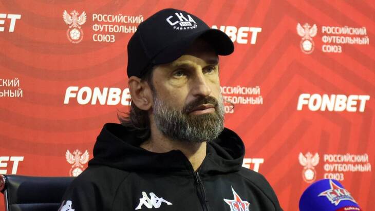 Тренер армейцев Роман Шаронов