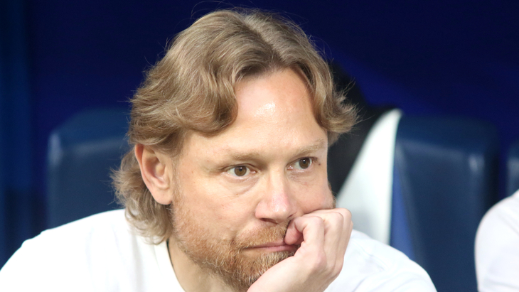 Валерий Карпин