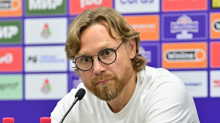 Валерий Карпин