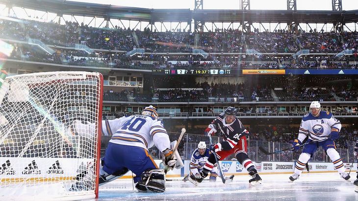 Winter Classic в Нью-Йорке, «Вегас» в огне, Василевский и Кучеров лучшие в НХЛ