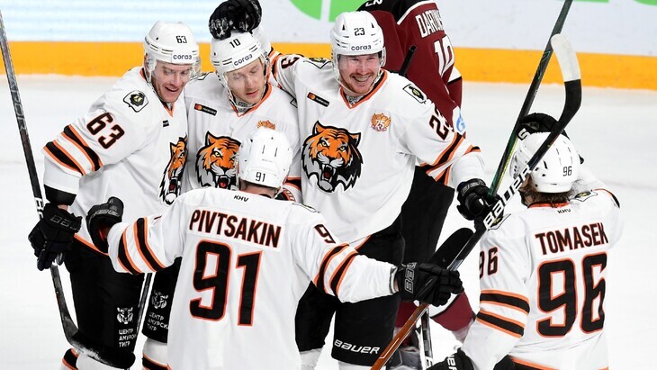«Амур»