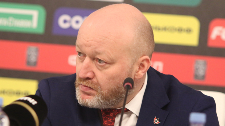 Николай Заварухин — главный тренер «Автомобилиста» Николай Заварухин — главный тренер «Автомобилиста»