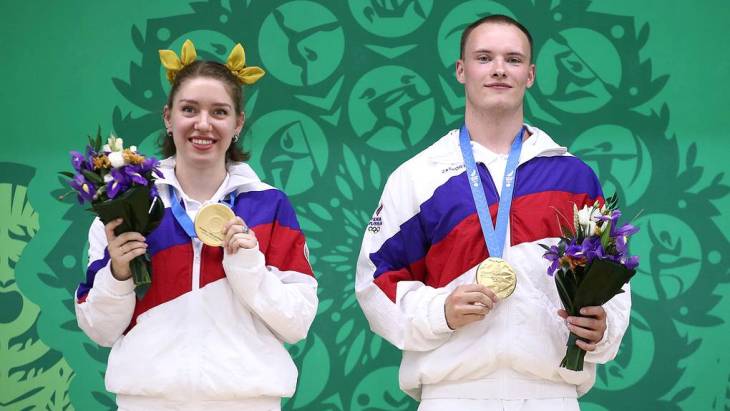 Виталина Бацарашкина и Артем Черноусов Виталина Бацарашкина и Артем Черноусов