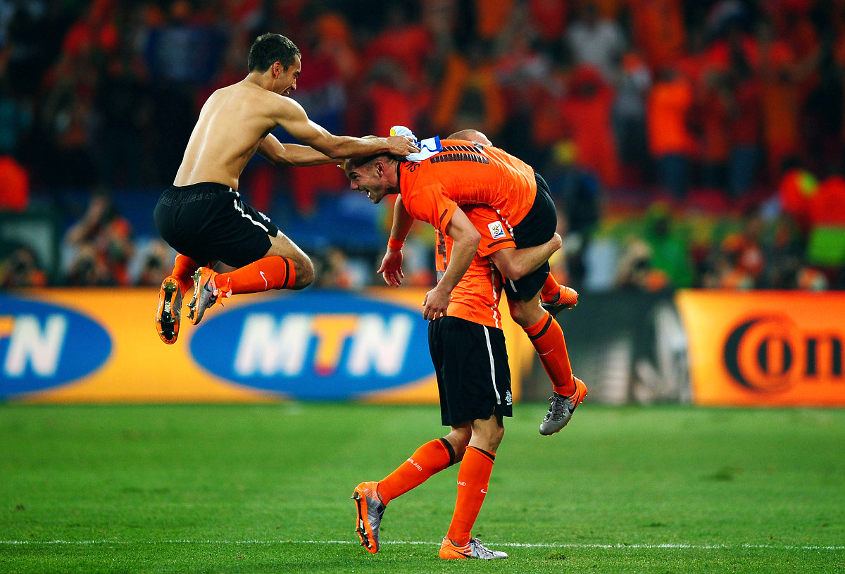 http://www.livesport.ru/l/photo/2010/07/02/net_bra_hd/33.jpg