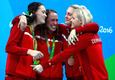 Золото американцев в мужской и женской эстафетах 4x100