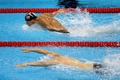 Золото американцев в мужской и женской эстафетах 4x100