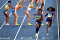 Чемпионский финиш американок в эстафете 4x100