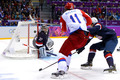 Хоккей. США — Россия 3:2 (по бул.)