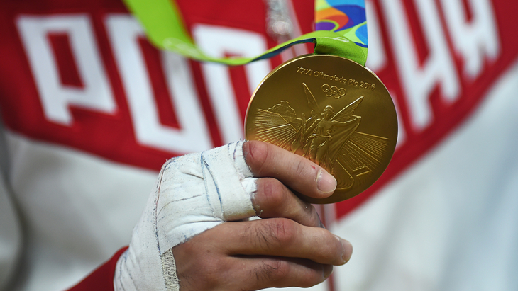 Первая золотая медаль сборной России