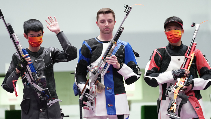 Американец выиграл золото ОИ в стрельбе из пневматической винтовки с 10 м