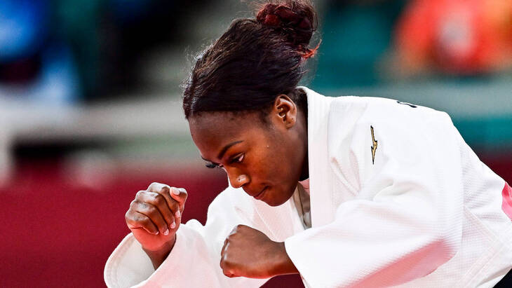 Французская дзюдоистка Агбенену выиграла золото Олимпиады в весе до 63 кг
