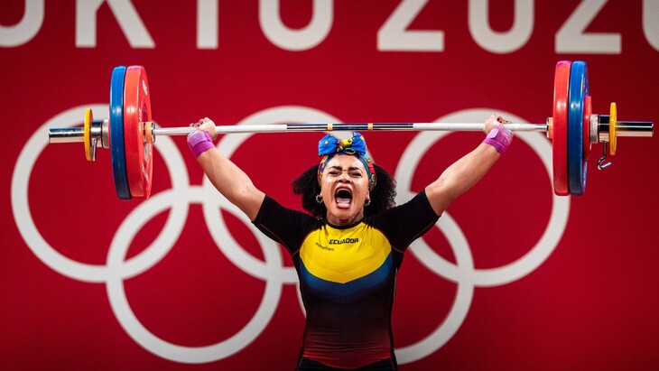 Тяжелоатлетка Дахомес заработала золото Олимпиады-2020